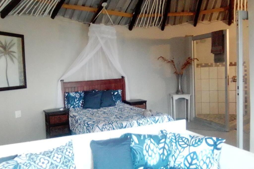 Wildview Self Catering Cottages Coffee Bay, Breakfast & Wi-Fi Inc Exterior photo