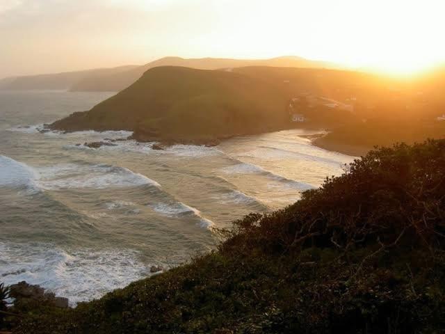 Wildview Self Catering Cottages Coffee Bay, Breakfast & Wi-Fi Inc Exterior photo